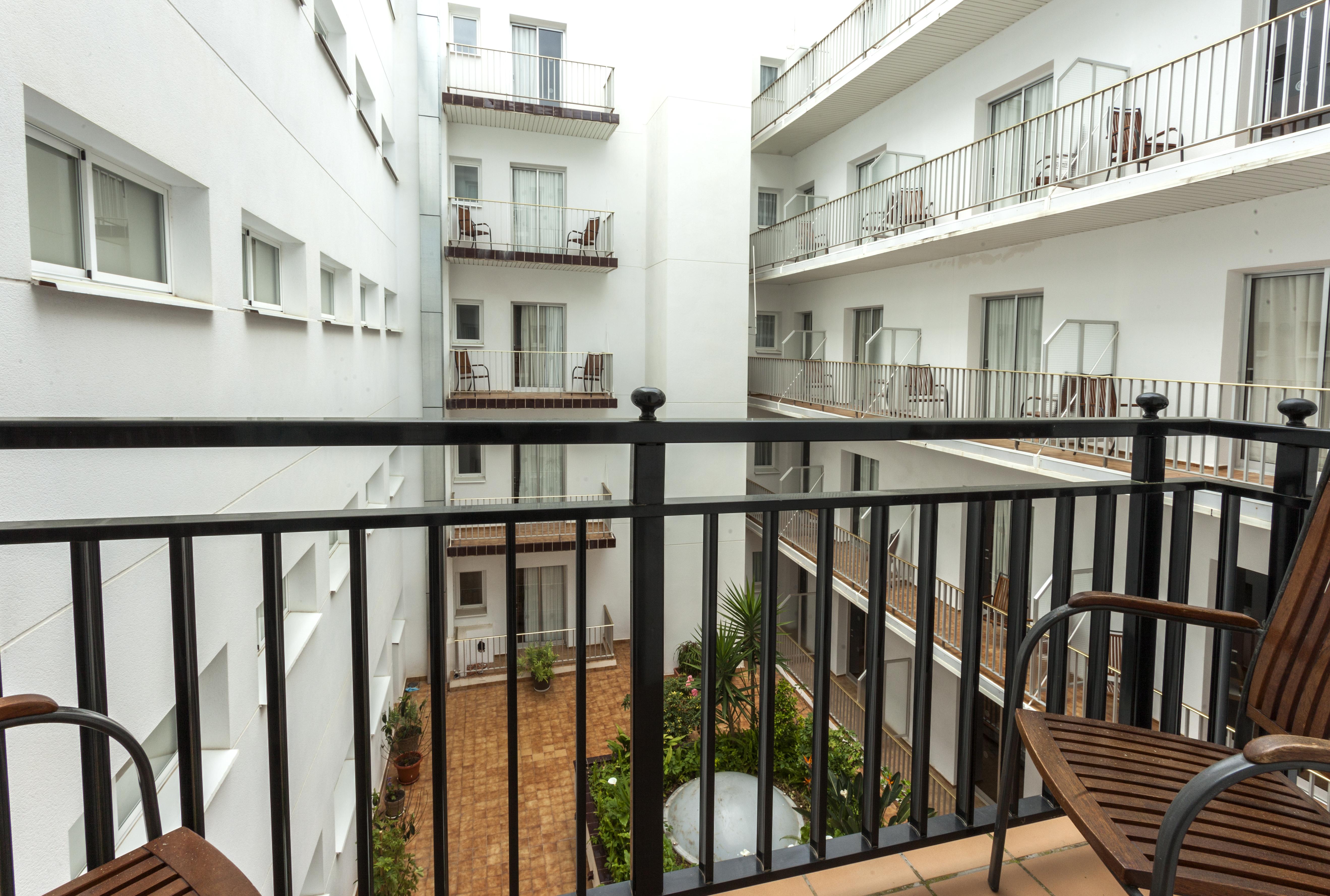 Hotel Horitzo By Pierre & Vacances Blanes Exteriör bild
