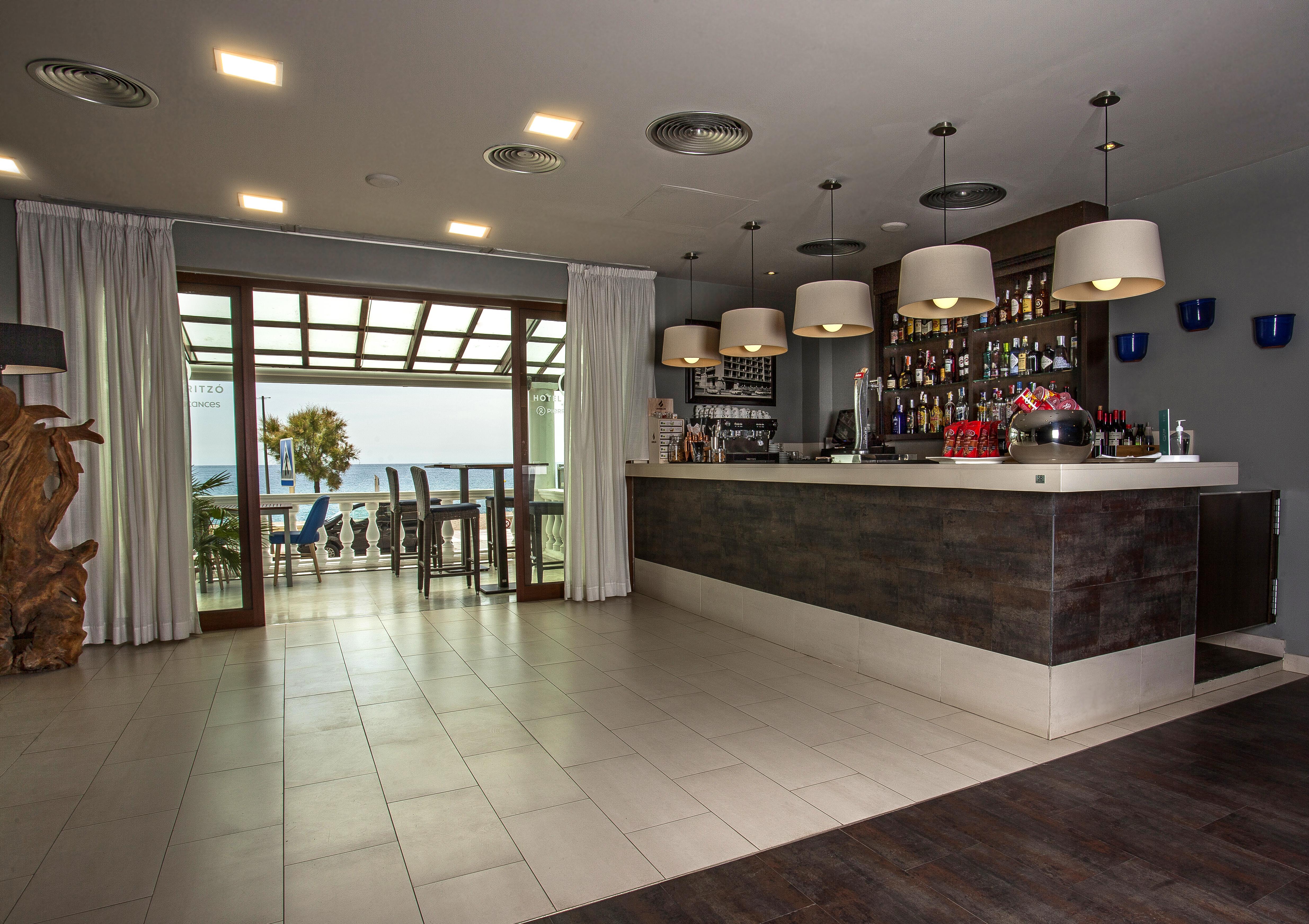 Hotel Horitzo By Pierre & Vacances Blanes Exteriör bild