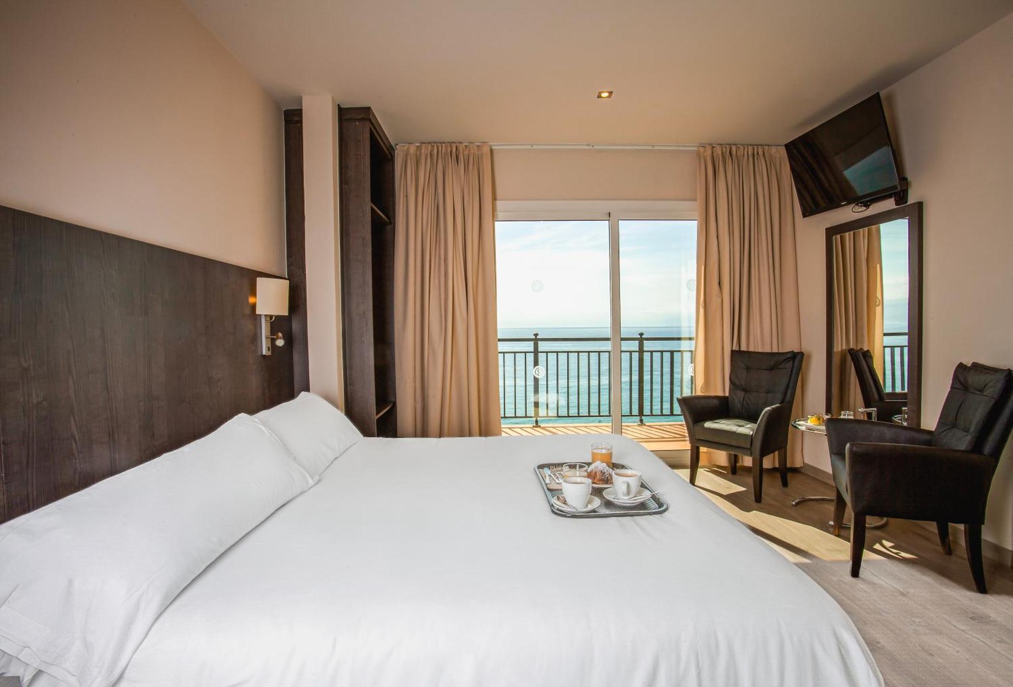 Hotel Horitzo By Pierre & Vacances Blanes Exteriör bild